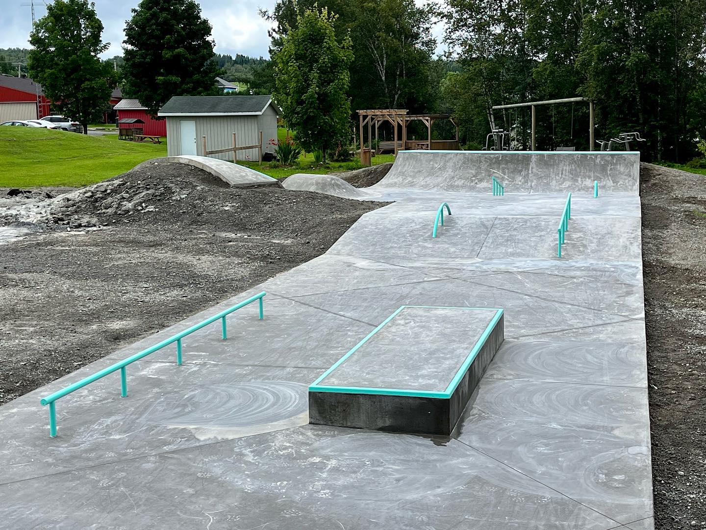 Lac-des-Aigles skatepark